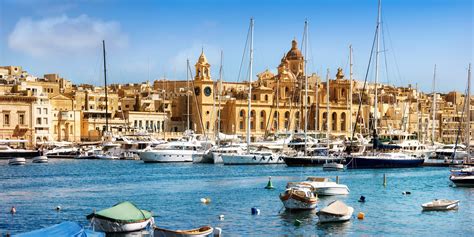 when is the best time to travel to malta